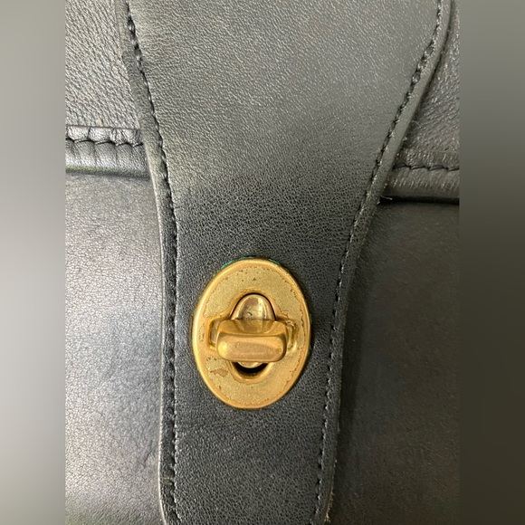🖤AUGUST 3 day sale🖤EUC Vintage Coach Station Bag - Picture 4 of 14